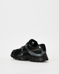 Nike V5 Runner - Rule of Next Footwear
