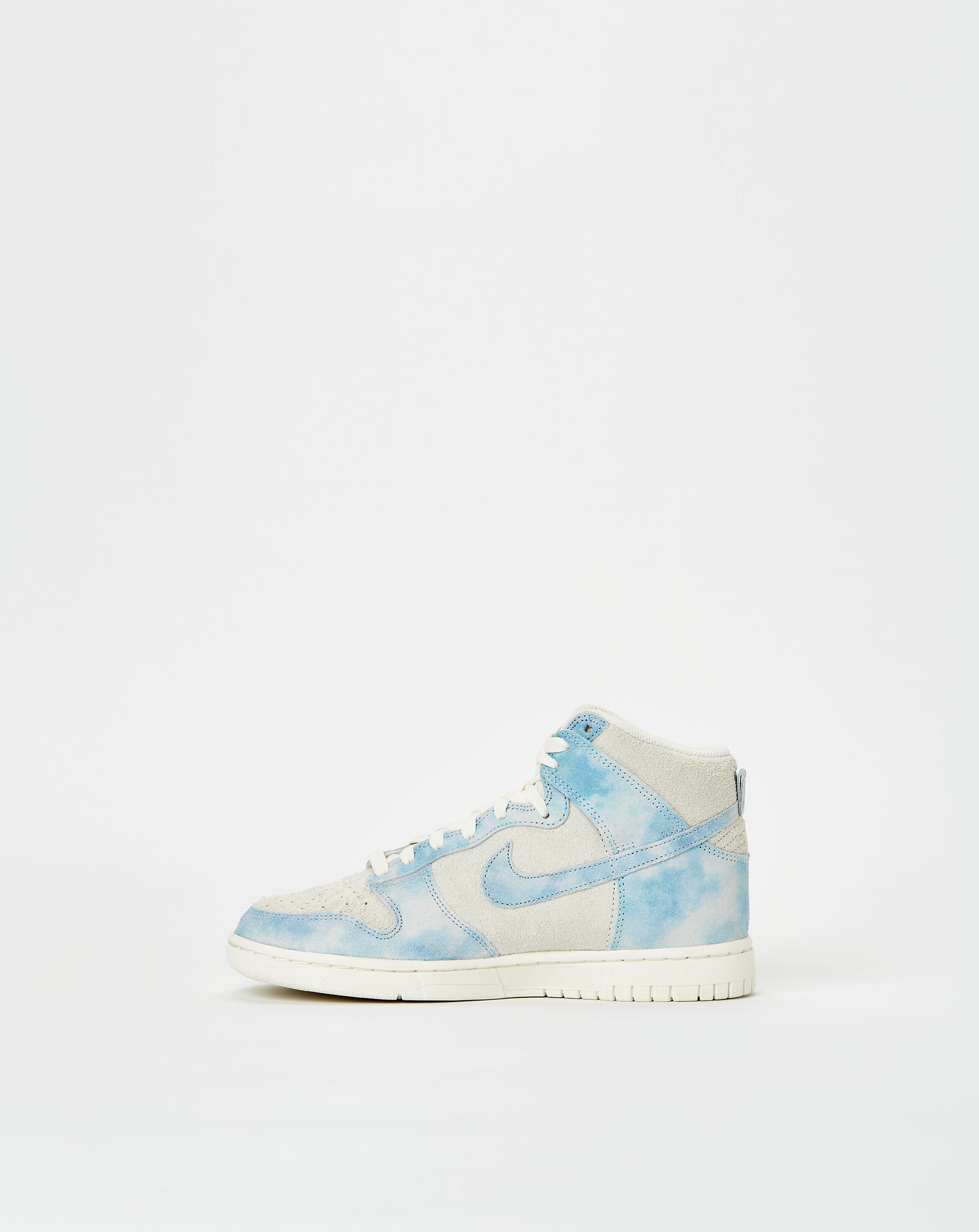 Nike Women's Dunk High SE - Rule of Next Footwear