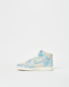 Nike Women's Dunk High SE - Rule of Next Footwear